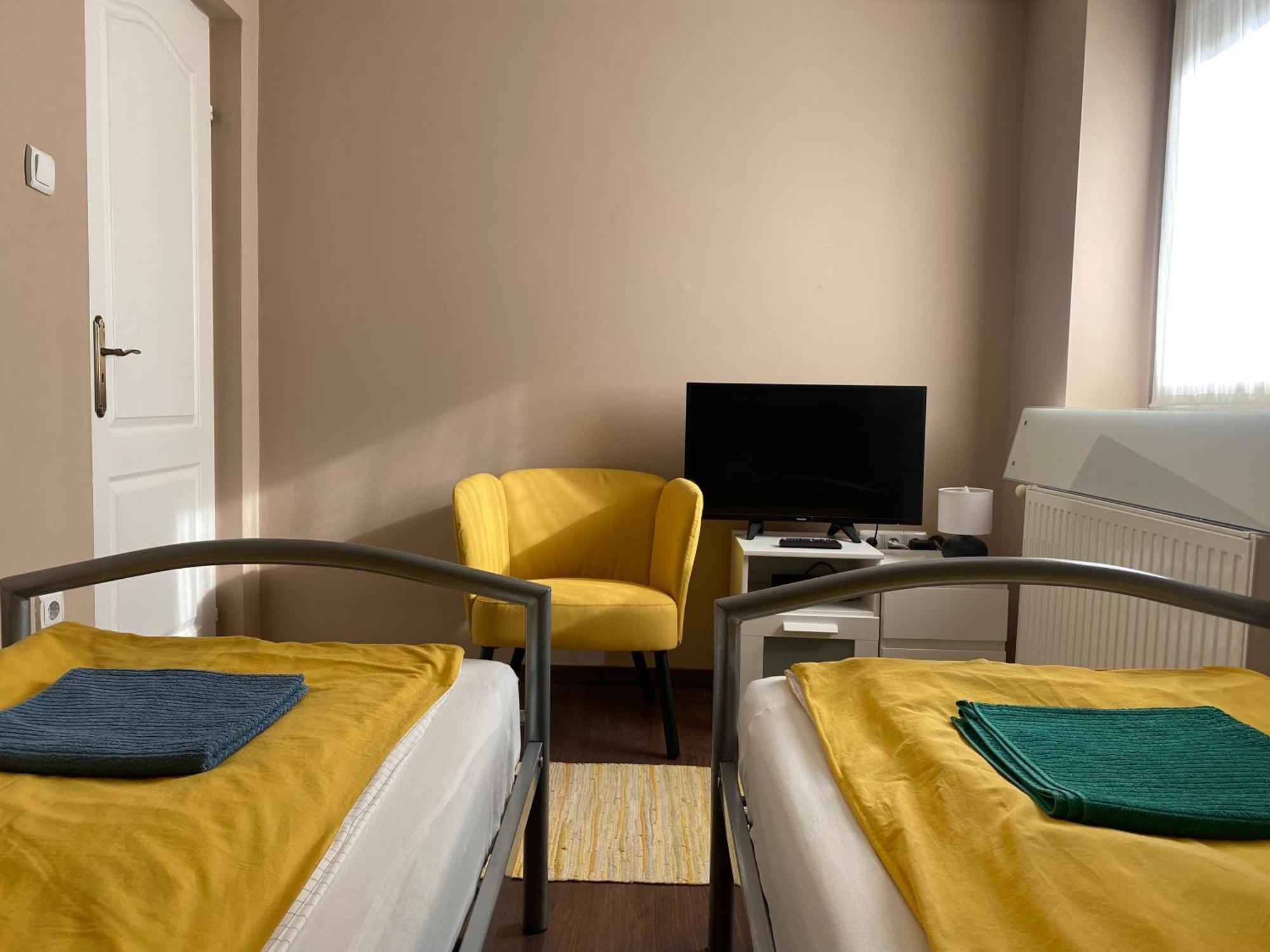 Rozse Apartman-Tetoter Διαμέρισμα Budaörs Εξωτερικό φωτογραφία