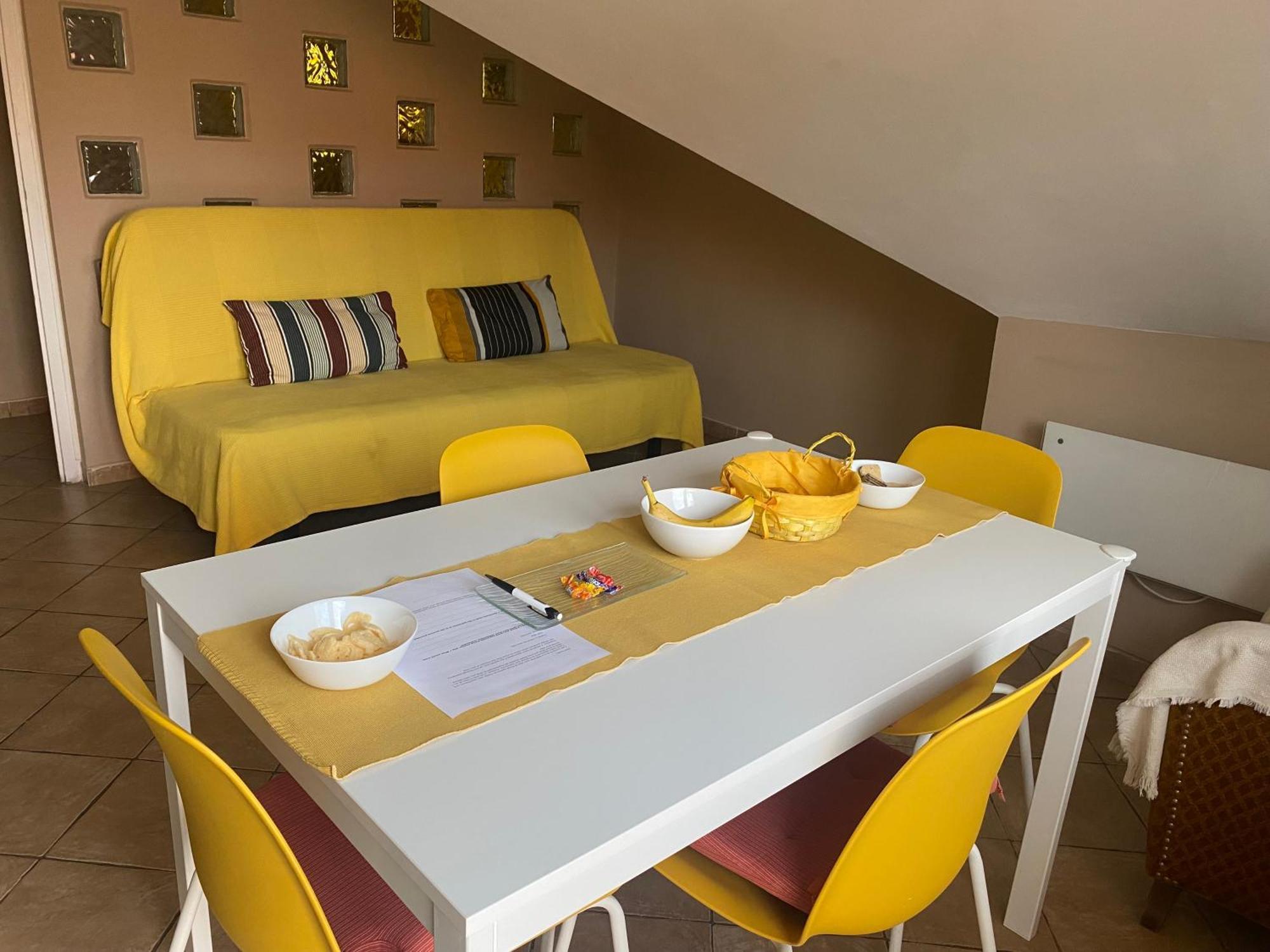 Rozse Apartman-Tetoter Διαμέρισμα Budaörs Εξωτερικό φωτογραφία