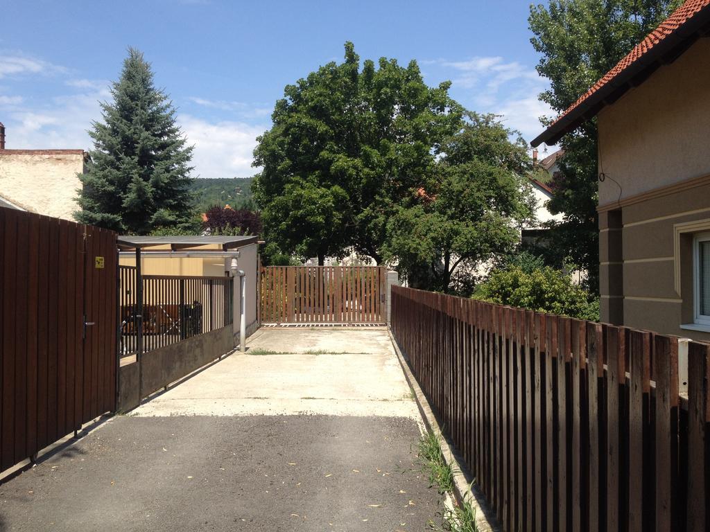Rozse Apartman-Tetoter Διαμέρισμα Budaörs Εξωτερικό φωτογραφία