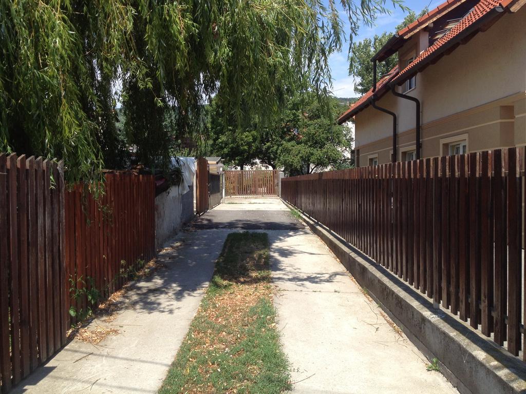 Rozse Apartman-Tetoter Διαμέρισμα Budaörs Εξωτερικό φωτογραφία